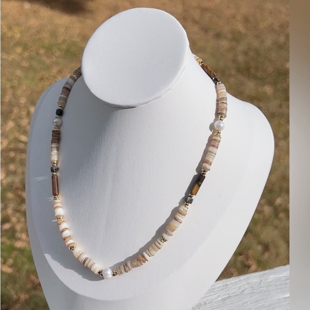 Natural Freshwater Pearl Coffee Color Shell Chips and Agate Beads Necklace